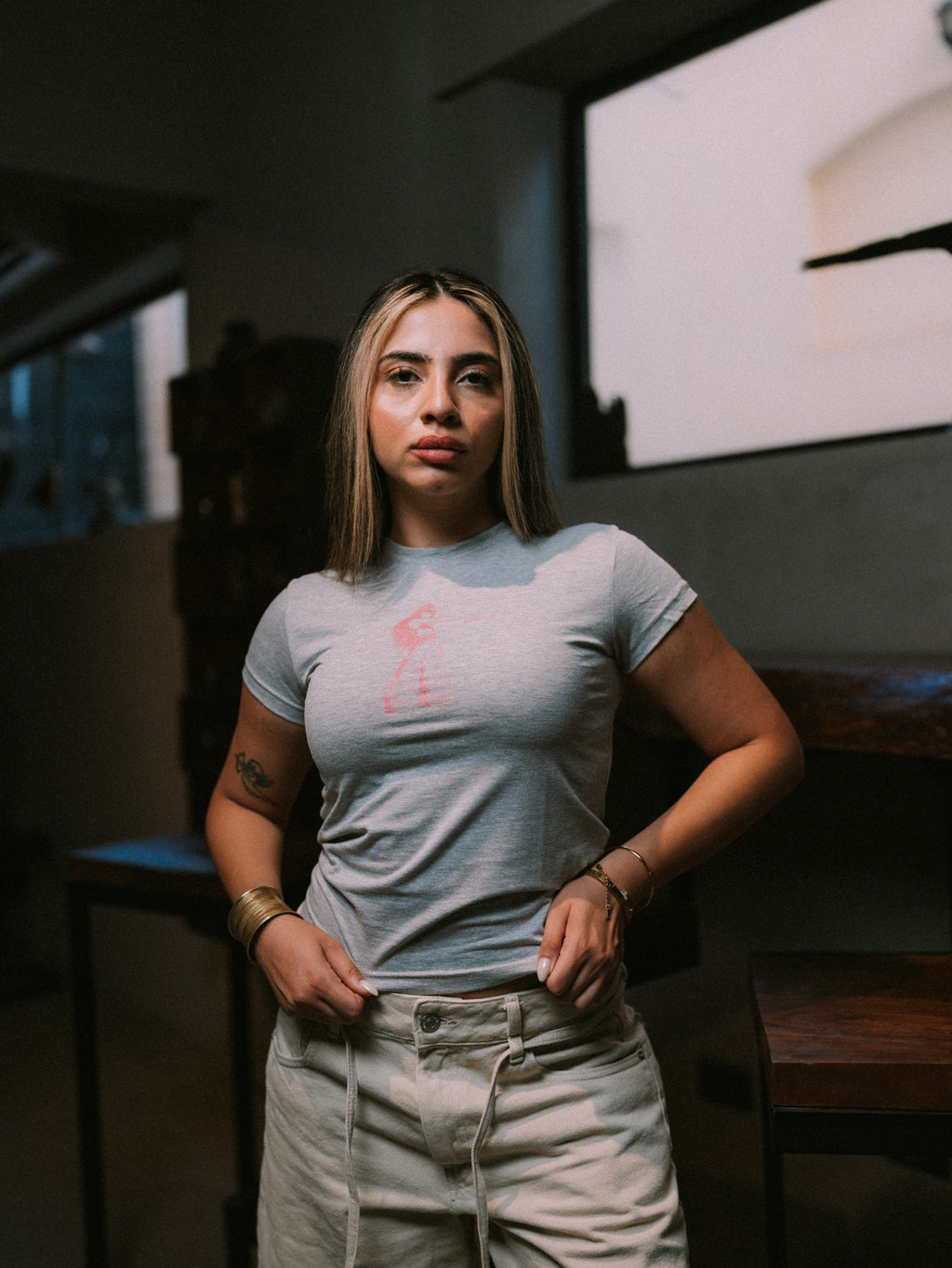 BABE TEE GIRL SHOOTING GRAY