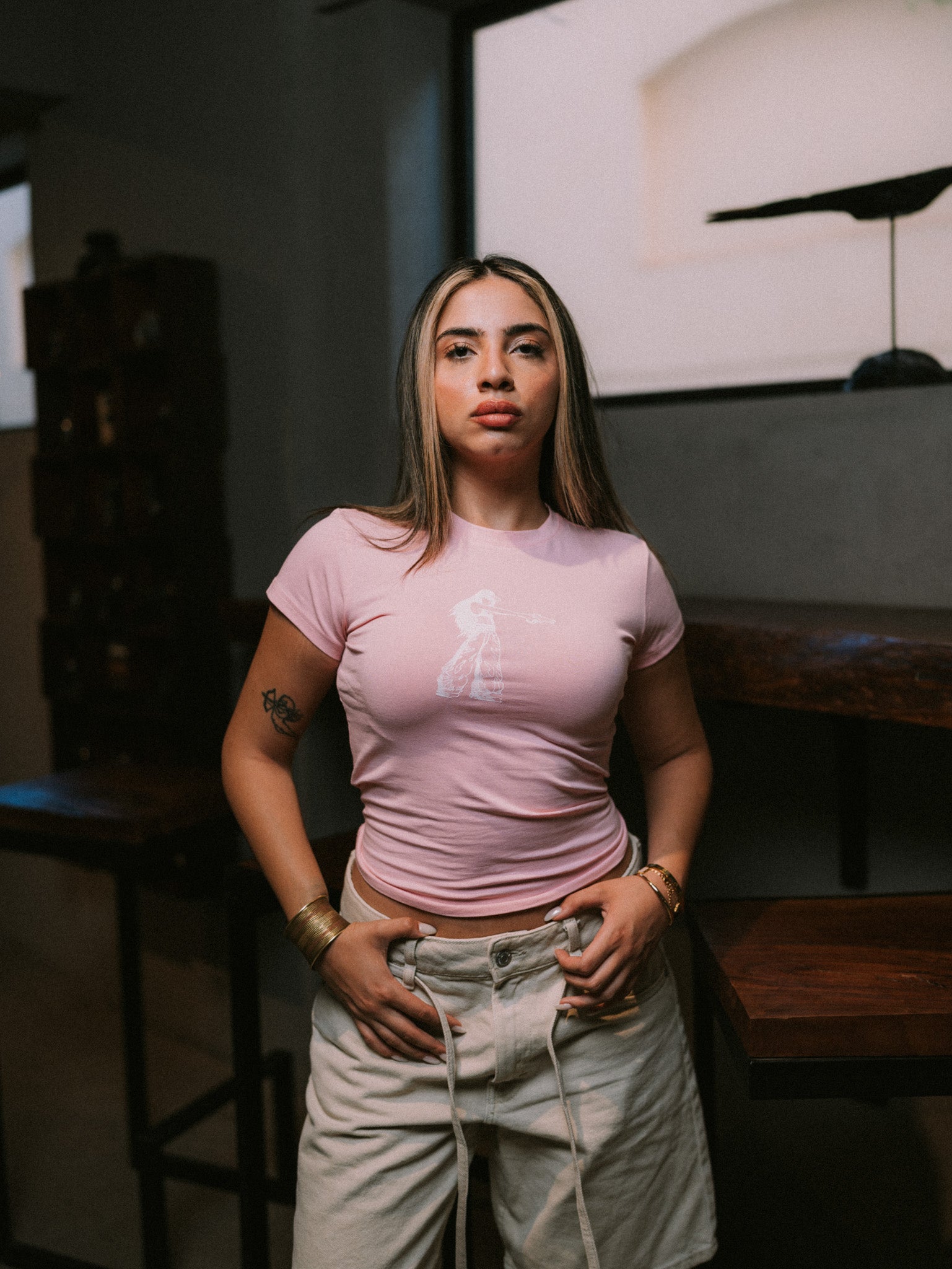 BABE TEE GIRL SHOOTING PINK